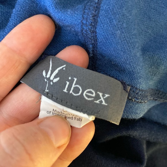 Ibex Women’s Dyad Merino Wool Cowl-neck Sweater - Picture 4 of 8